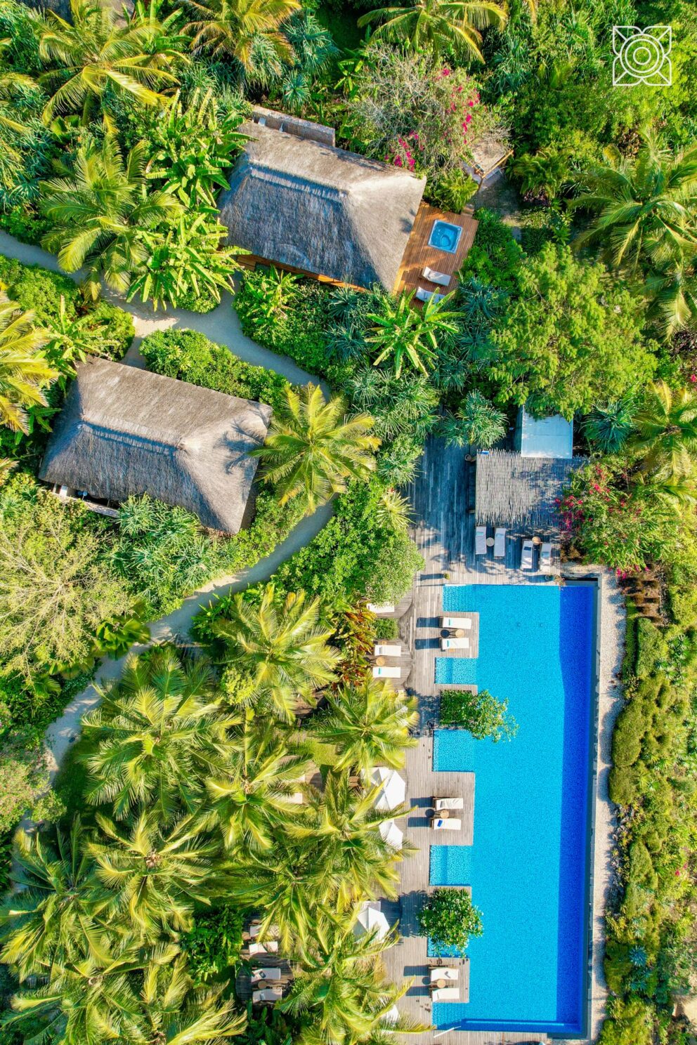 INFINITY POOL